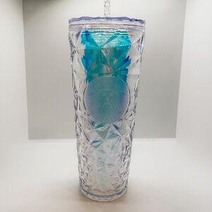 Starbucks Iridescent Winter White Cold Cup (24 oz) Venti Crystal